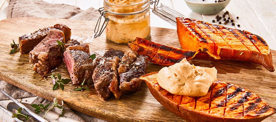 Rezeptbild gegrilltes entrecote mit süßkartoffel 1300x600px